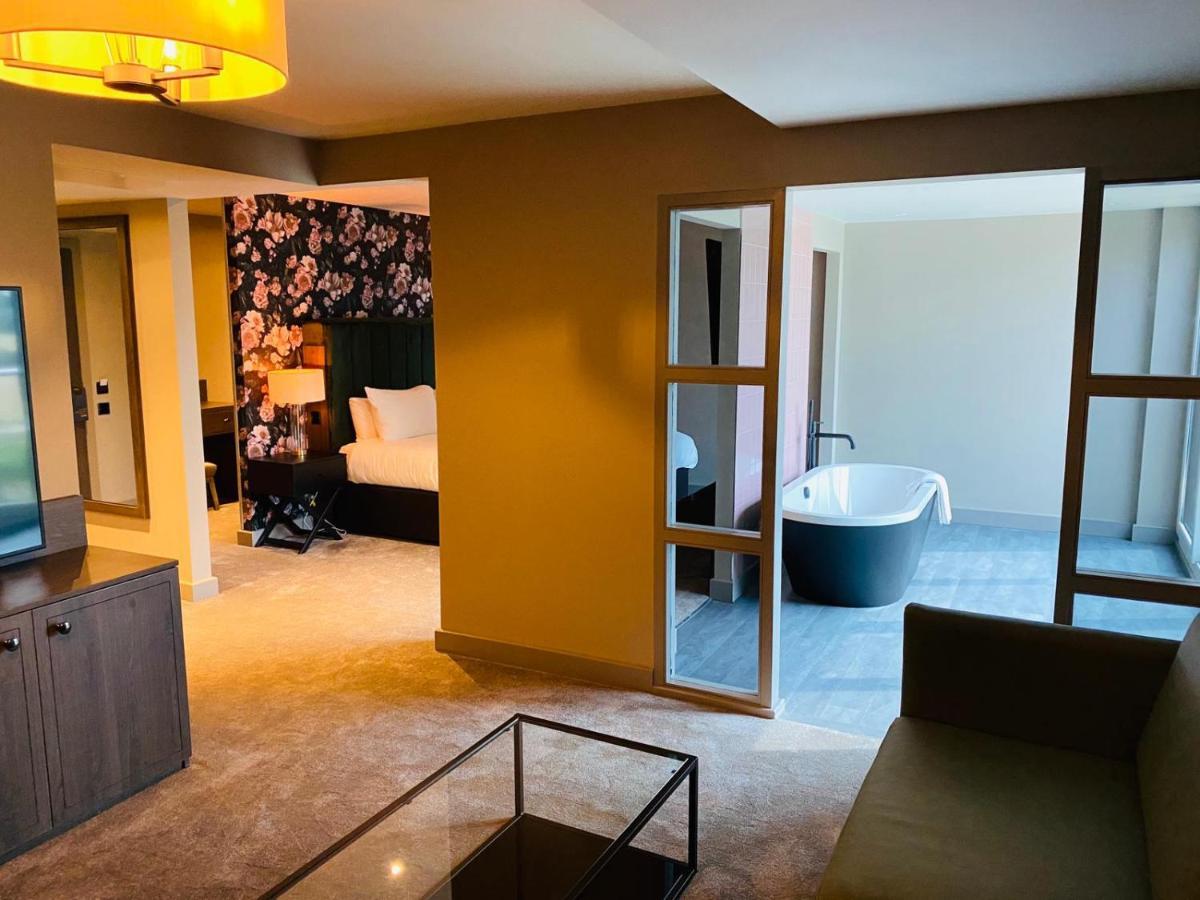 Wildes Inns Chesterfield Exteriör bild
